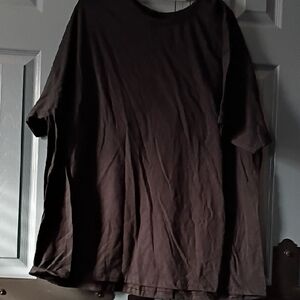 Brand New Gildan Dark Black Short Sleeve Tee